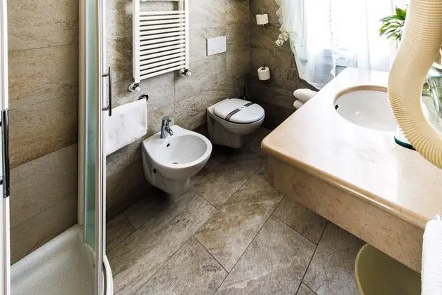 Classic Üç Kişilik Oda