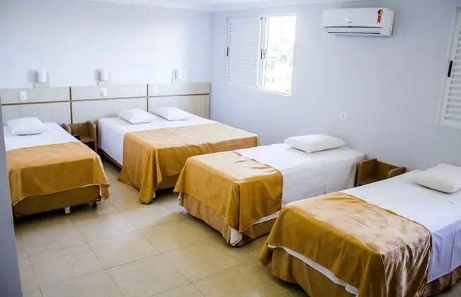 Quintuple Room