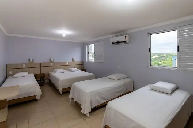 Quintuple Room