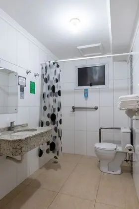 Quintuple Room