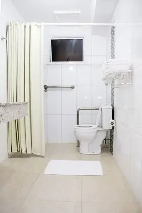 Quintuple Room