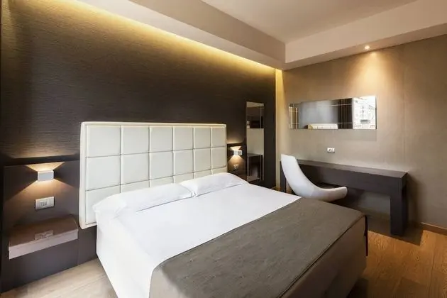 Superior Tek Büyük veya İki Ayrı Yataklı Oda