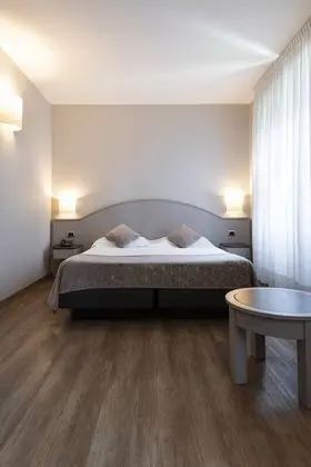 Tek Büyük veya İki Ayrı Yataklı Oda