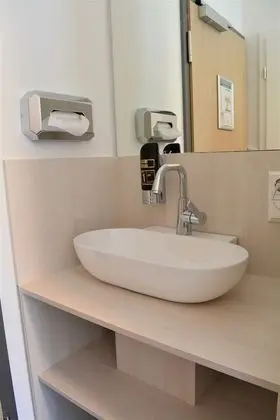 Standard Tek Büyük veya İki Ayrı Yataklı Oda