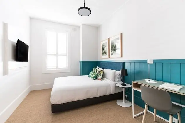 Double Room (Shared Bathroom)