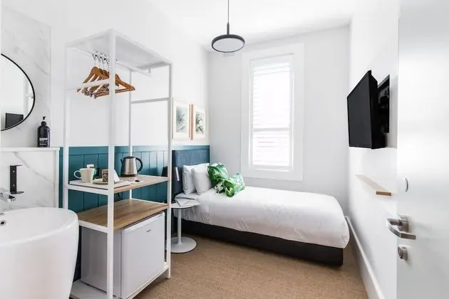 Single Room (Shared Bathroom)