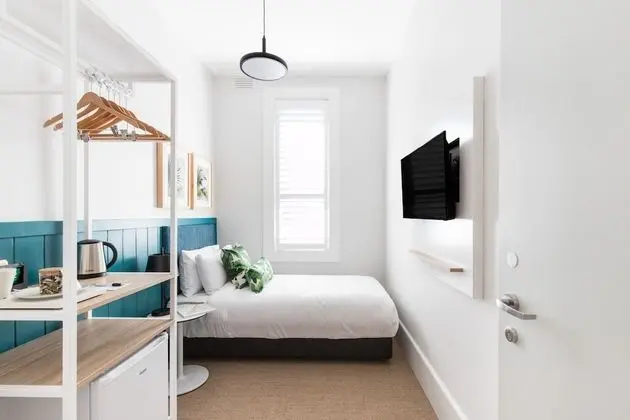 Single Room (Shared Bathroom)