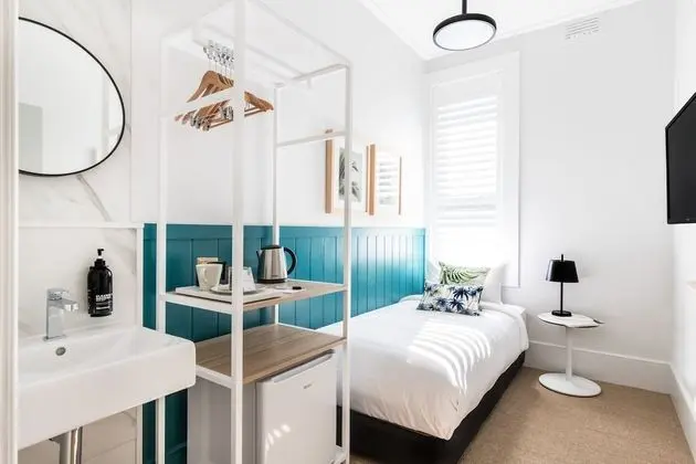Single Room (Shared Bathroom)