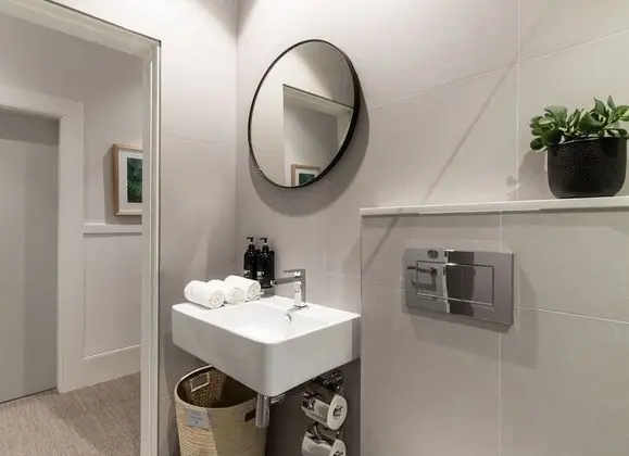 Single Room (Shared Bathroom)