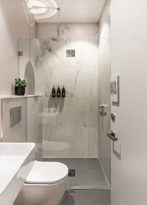 Single Room (Shared Bathroom)