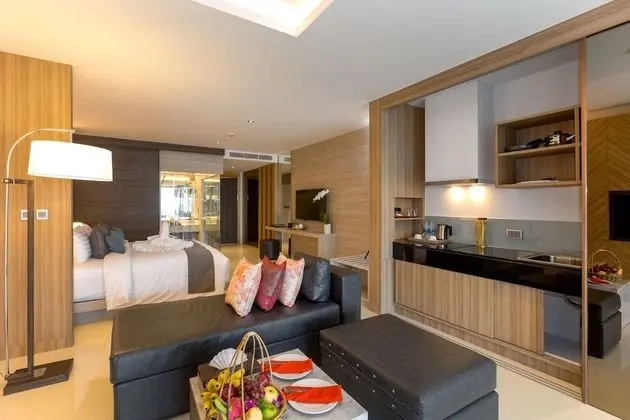 Luxury Beachfront Suite