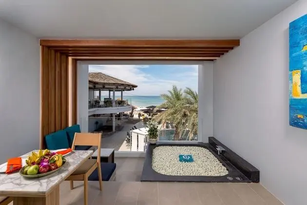 Luxury Beachfront Suite
