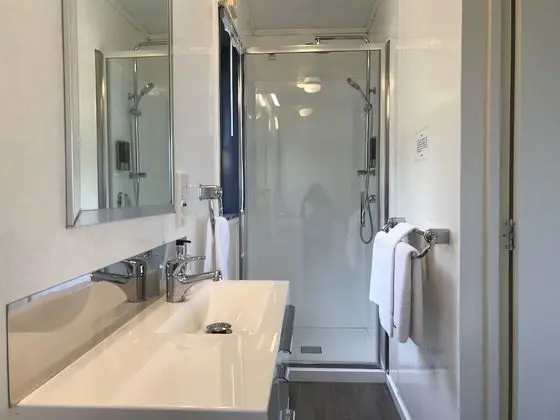 Kulübe, Bahçe Manzaralı