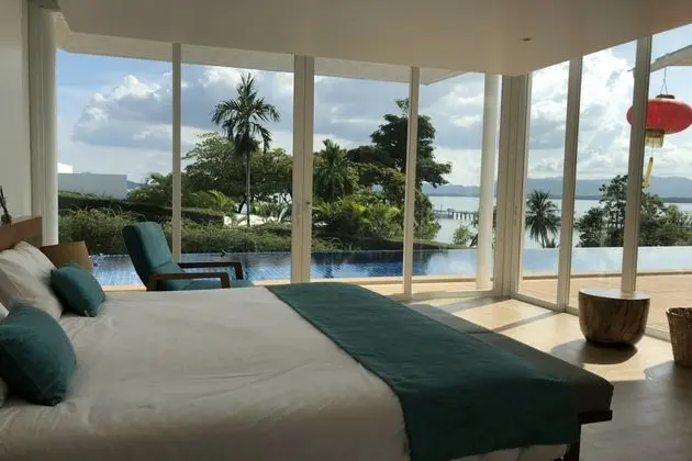 5-Bedroom Villa with Private Pool and Sea View