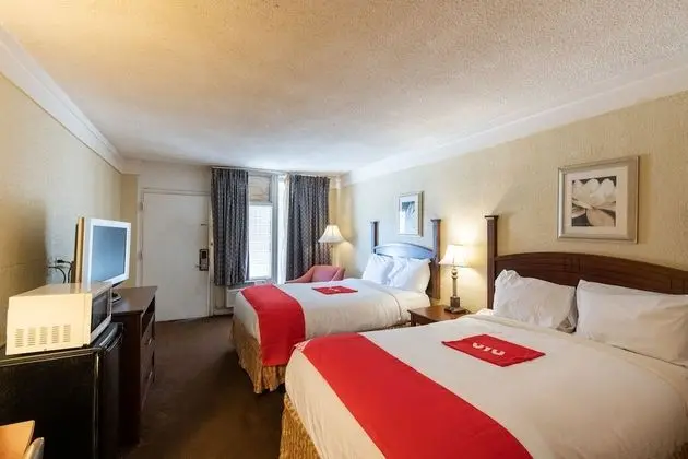 Oda, 2 Çift Kişilik Yatak, Sigara İçilebilir