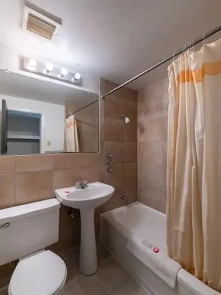 Oda, 2 Çift Kişilik Yatak, Sigara İçilebilir