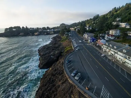 Sıra Ev, Birden Çok Yatak (Bay Echo)
