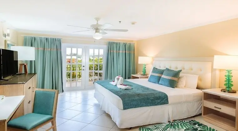 Deluxe Garden View King