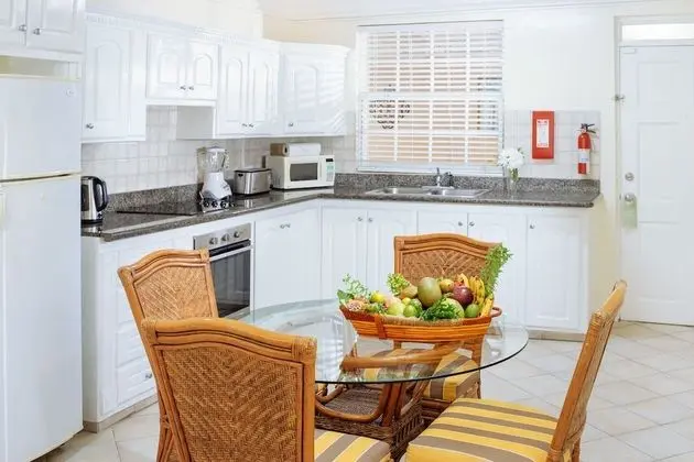 One Bedroom Croton Suite
