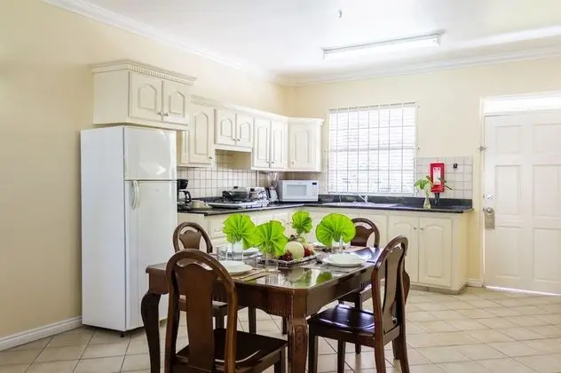 One Bedroom Croton Suite