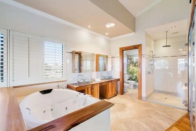 Executive Villa
