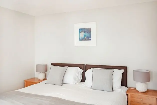 Tek Büyük veya İki Ayrı Yataklı Oda, Banyolu/Duşlu (Ground Floor)