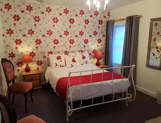 Superior Tek Büyük Yataklı Oda (Room 6 or 7)