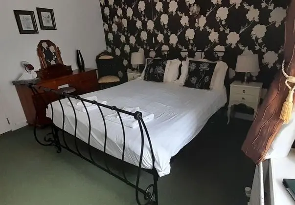 Tek Büyük Yataklı Oda (Room 1, 3 or 5)