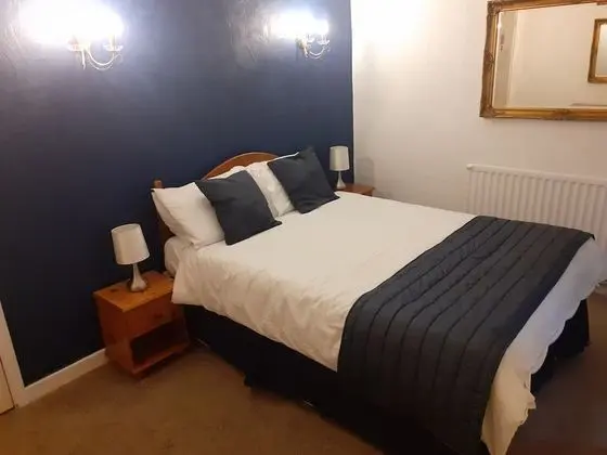 Tek Büyük Yataklı Oda (Room 1, 3 or 5)