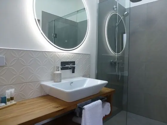 Deluxe Süit, 1 Yatak Odası, Sigara İçilmez, Kısmi Deniz Manzaralı