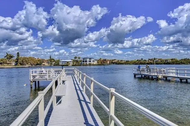 Daire (Bay Oaks, 3rd Floor)
