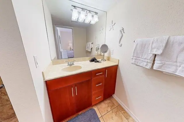 Daire (Bay Oaks, 3rd Floor)