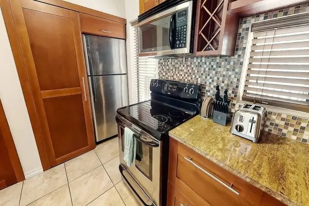 Daire (Bay Oaks, 3rd Floor)