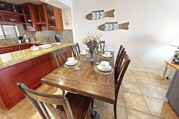 Daire (Bay Oaks, 3rd Floor)