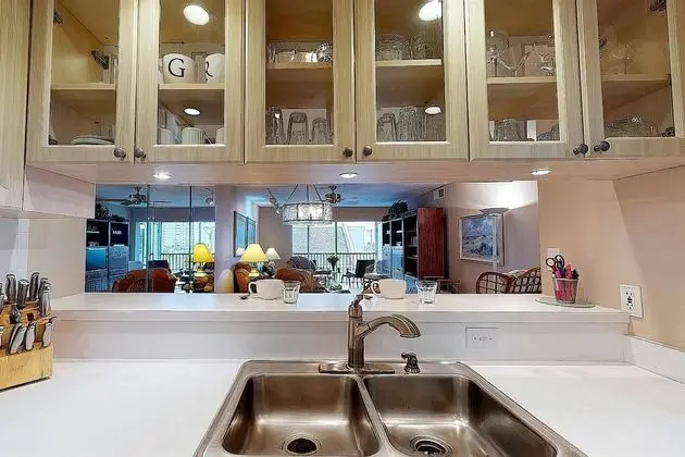 Daire (Bay Oaks, 4th floor corner - elevator)