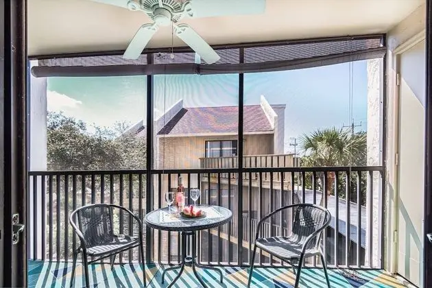 Daire (Bay Oaks On the Bay 3rd Floor)