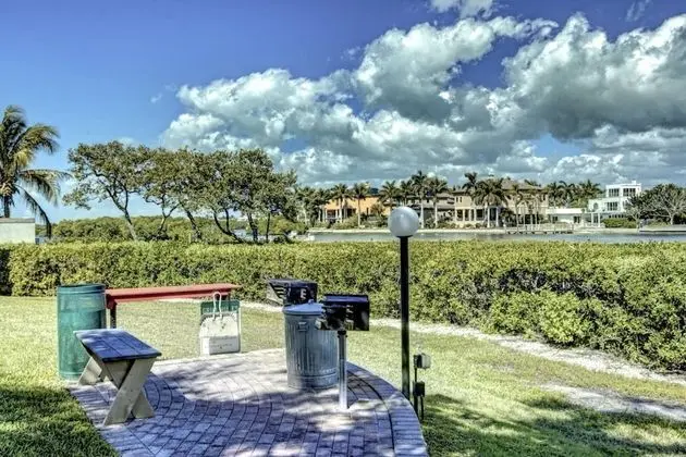 Daire (Bay Oaks On the Bay 3rd Floor)