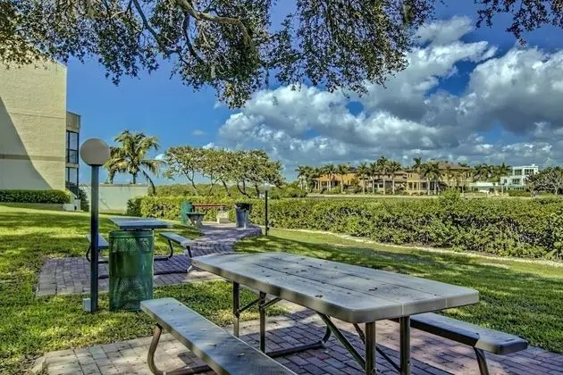 Daire (Bay Oaks C 2nd Floor)