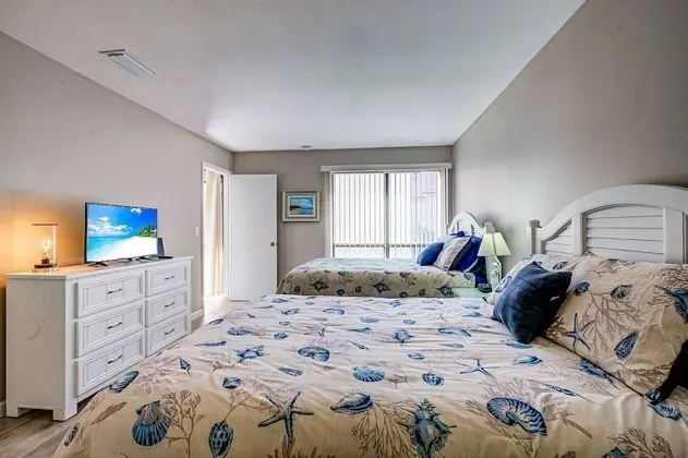 Daire (Bay Oaks C 2nd Floor)