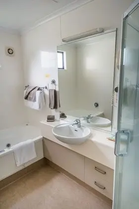Süit, 2 Yatak Odası, Küçük Mutfak
