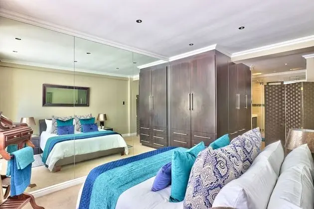 Basic Tek Büyük Yataklı Oda