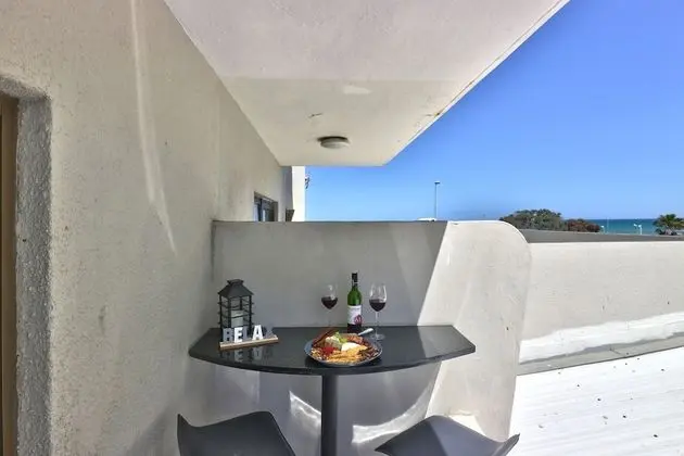 Basic Tek Büyük Yataklı Oda