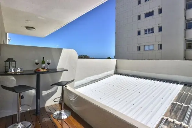 Basic Tek Büyük Yataklı Oda