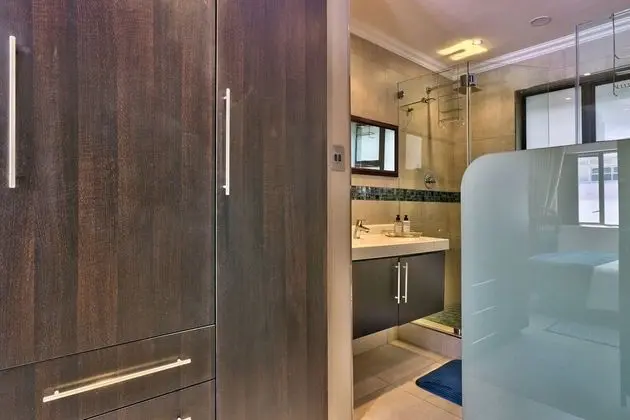 Basic Tek Büyük Yataklı Oda