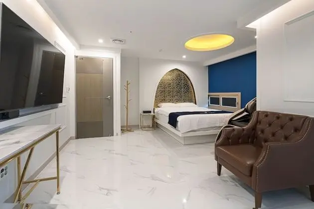 Pool Villa Reed