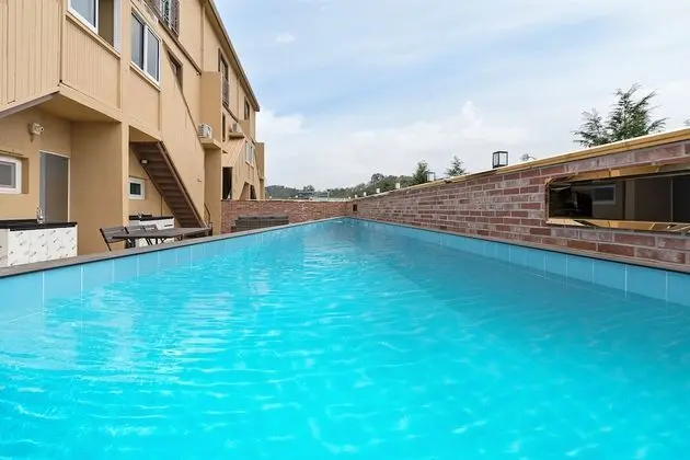 Pool Villa Reed