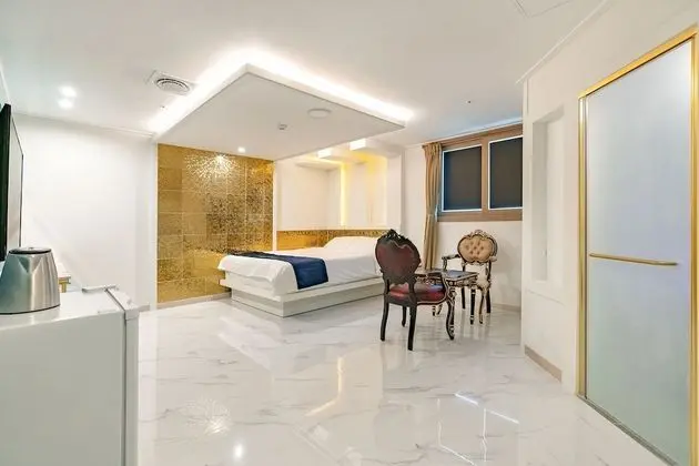 Standard Tek Büyük Yataklı Oda (Hotel)