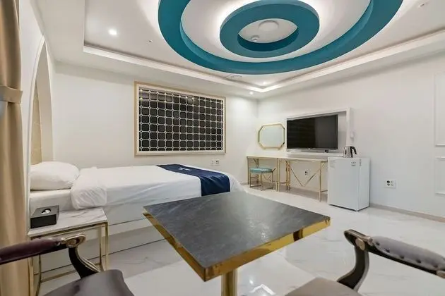 Standard Tek Büyük Yataklı Oda (Hotel)