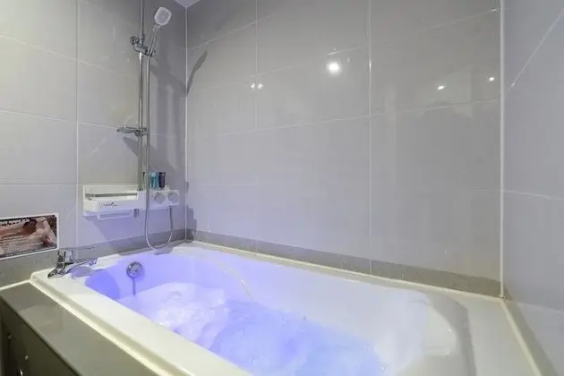 Standard Tek Büyük Yataklı Oda (Hotel)