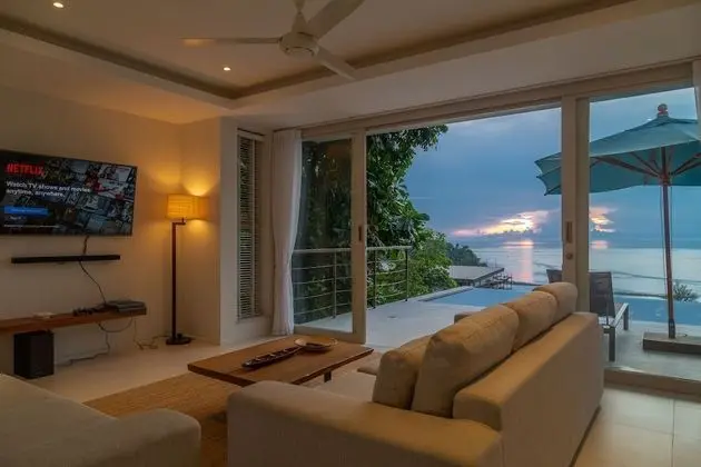 Bay Villa 3 Bedroom Flex